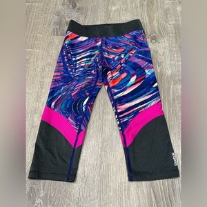 Reebok Size 10/12 Capri Leggings Neon Medium B50
